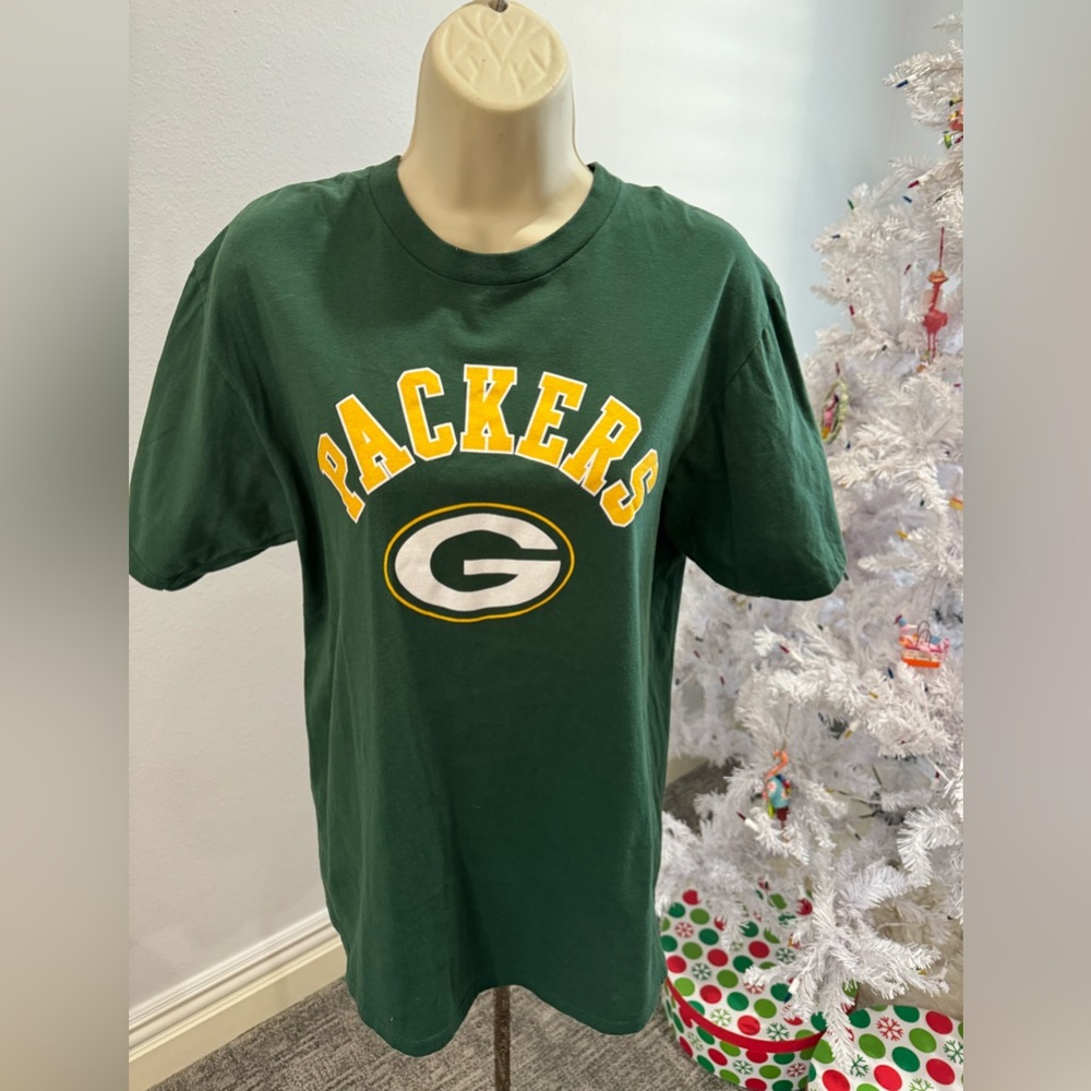 Green Bay Packers Size Med T Shirt EUC